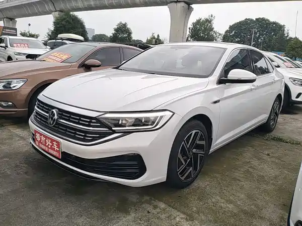 Volkswagen Sagitar 2023