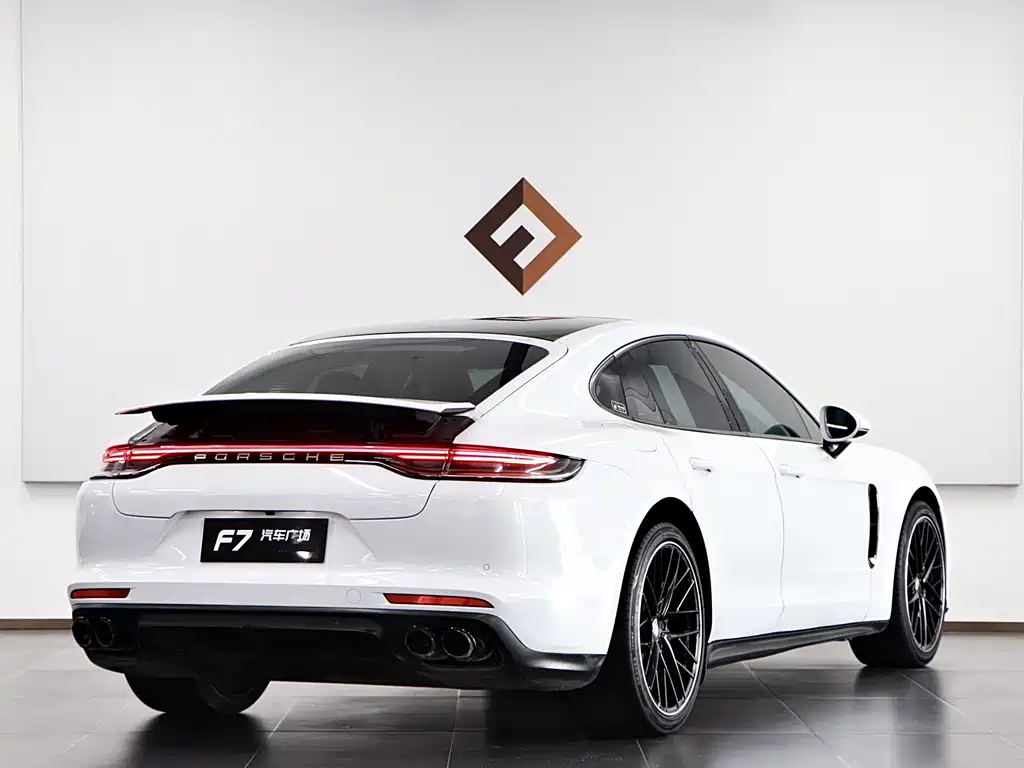 Porsche Panamera 2022 — фото 5