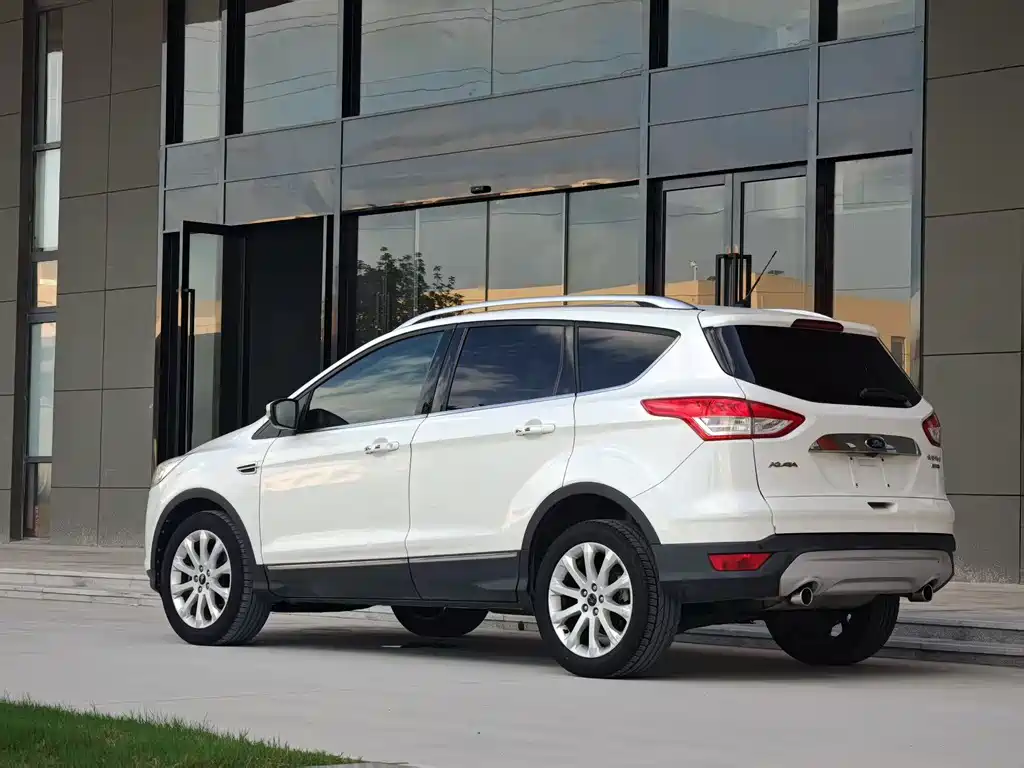 Ford Kuga 2014