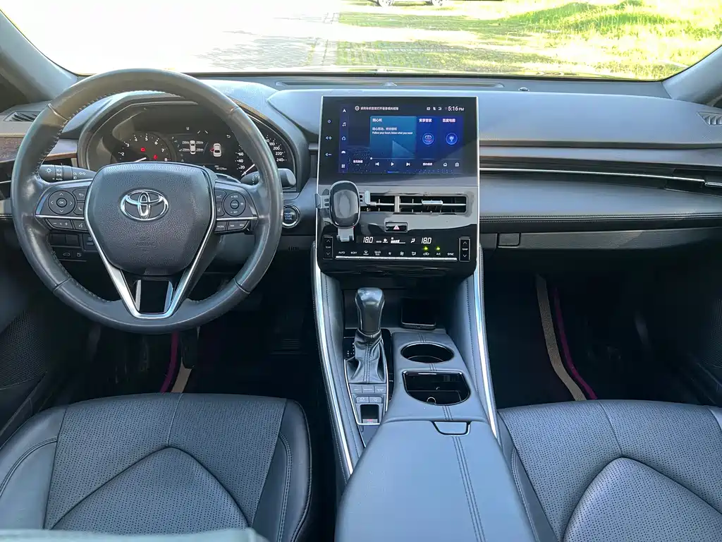 Toyota Avalon 2023 — фото 13
