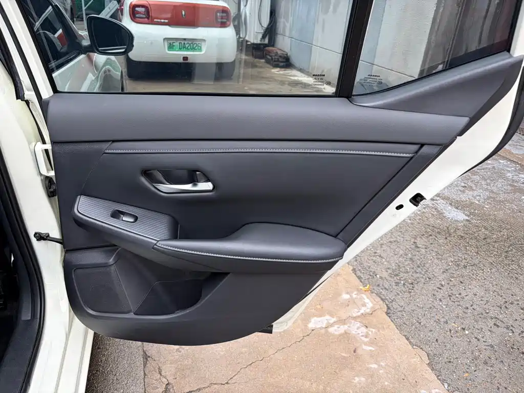 Nissan Sylphy 2023 — фото 18