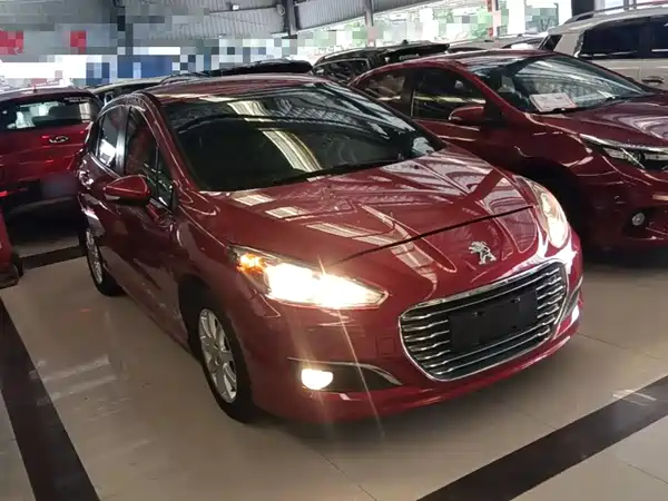 Peugeot 308 2016