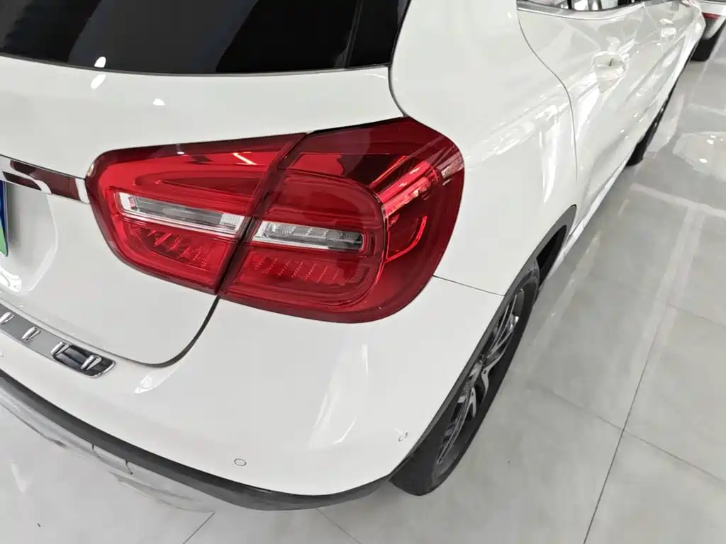 Mercedes-Benz GLA 2016 — фото 8