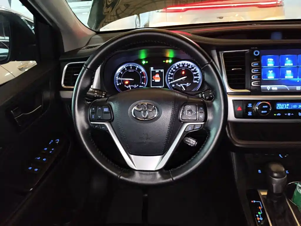 Toyota Highlander 2019 — фото 7