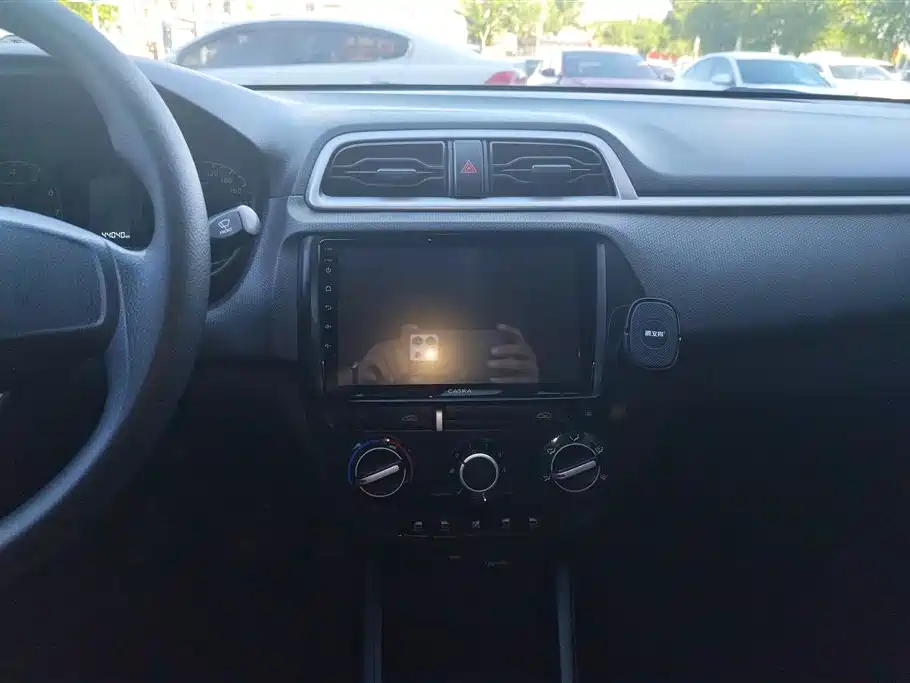 Hyundai Verna 2019 — фото 13