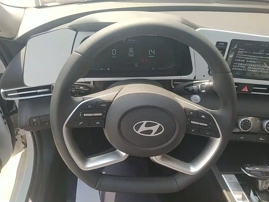 Hyundai Elantra 2026 — фото 11