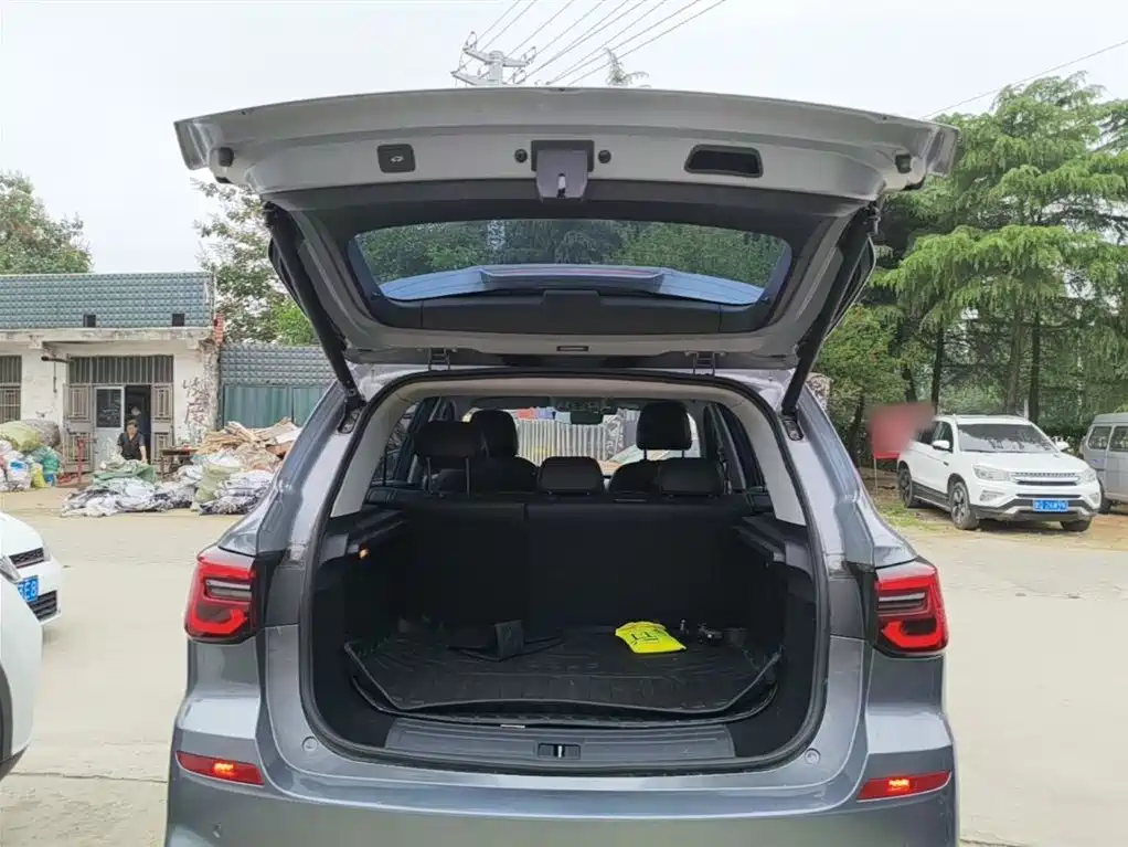 Roewe RX5 New Energy 2021 — фото 19