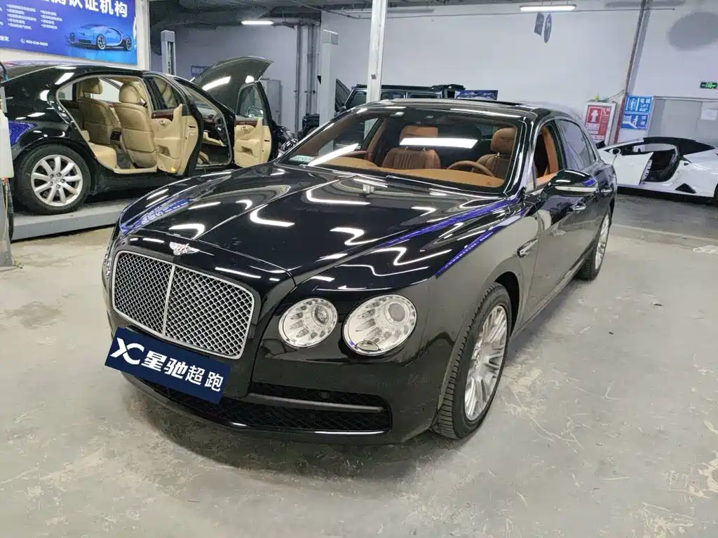 Bentley Flying Spur 2019 — фото 1