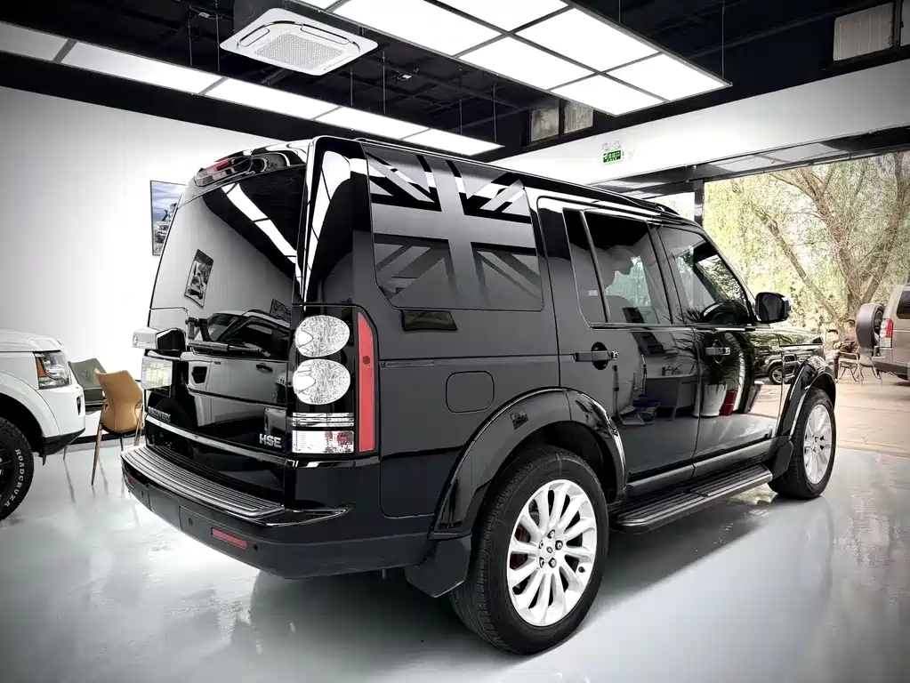 Land Rover Discovery 2016 — фото 2
