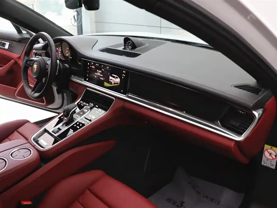 Porsche Panamera Hybrid 2023 — фото 25