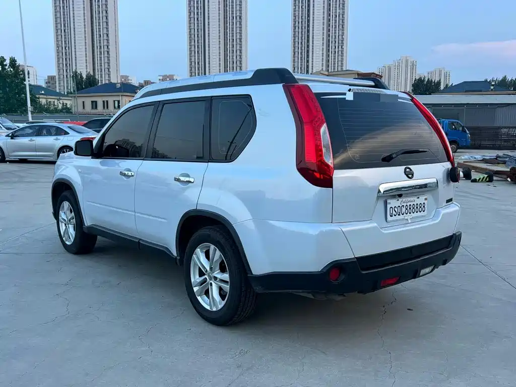 Nissan X-Trail 2012