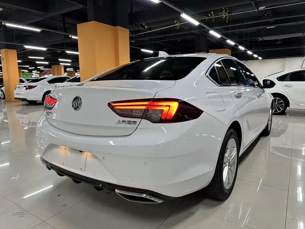 Buick Regal 2020 — фото 15