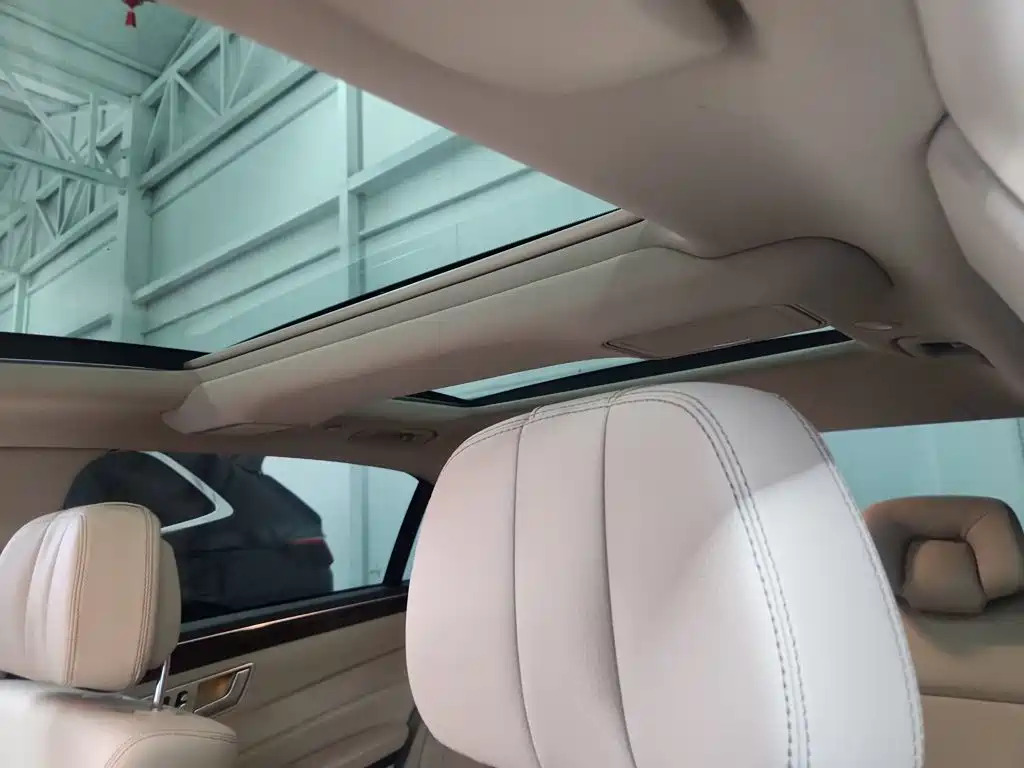 Mercedes-Benz E-Class 2014 — фото 13
