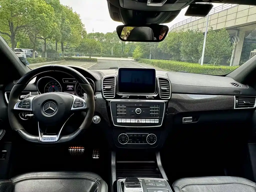 Mercedes-Benz GLE Coupe AMG 2016 — фото 10