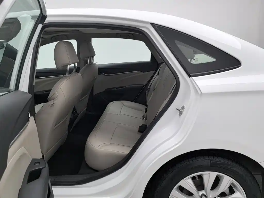 Buick Excelle GT 2019 — фото 15