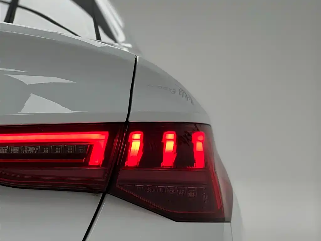 Audi A3 2021 — фото 12