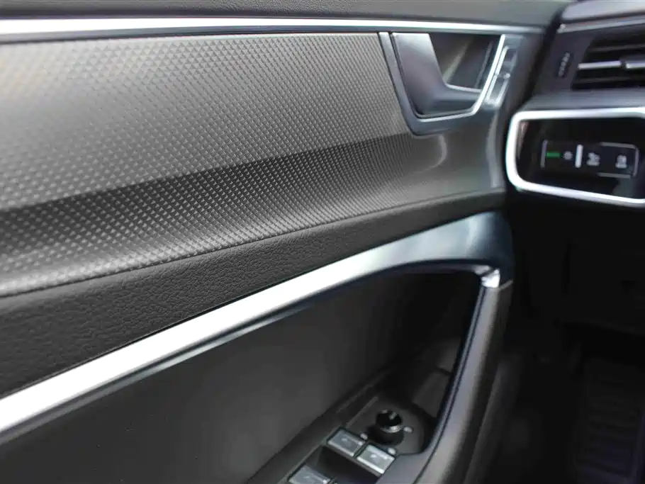 Audi A6L 2023 — фото 9
