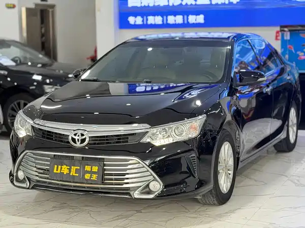Toyota Camry 2015