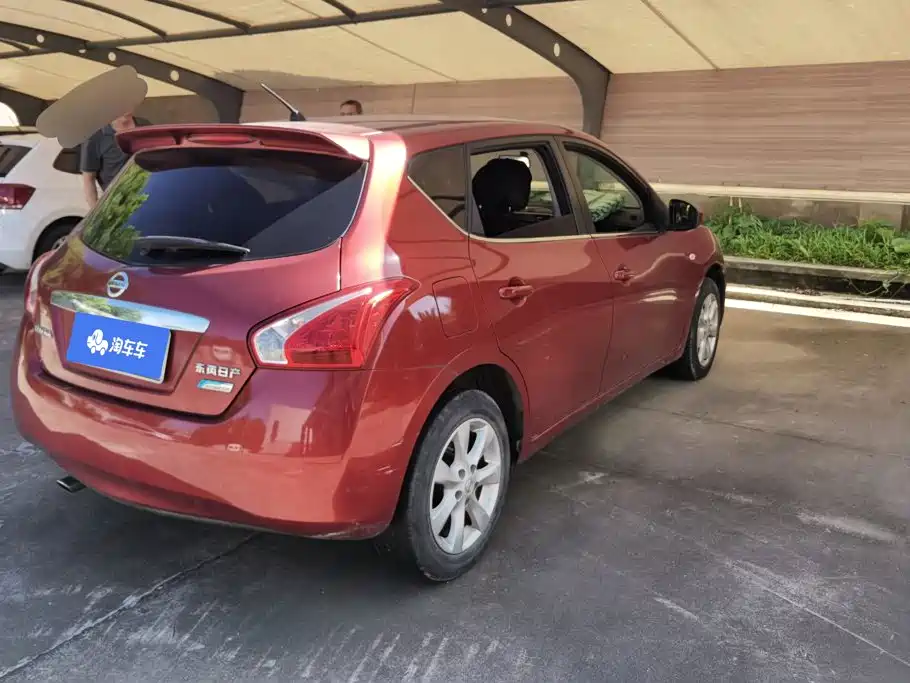 Nissan Tiida 2014