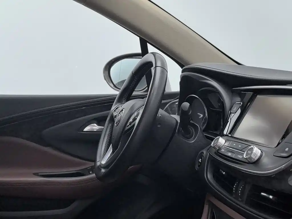Buick Envision Plus 2016 — фото 22