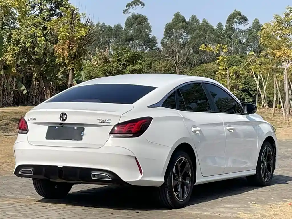 MG MG5 2021