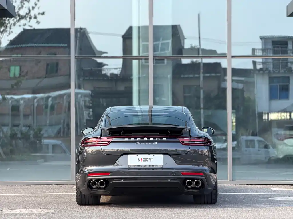 Porsche Panamera 2018 — фото 4