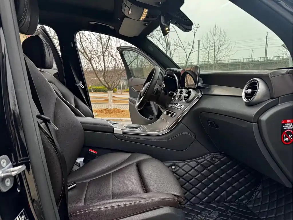 Mercedes-Benz GLC 2020 — фото 11