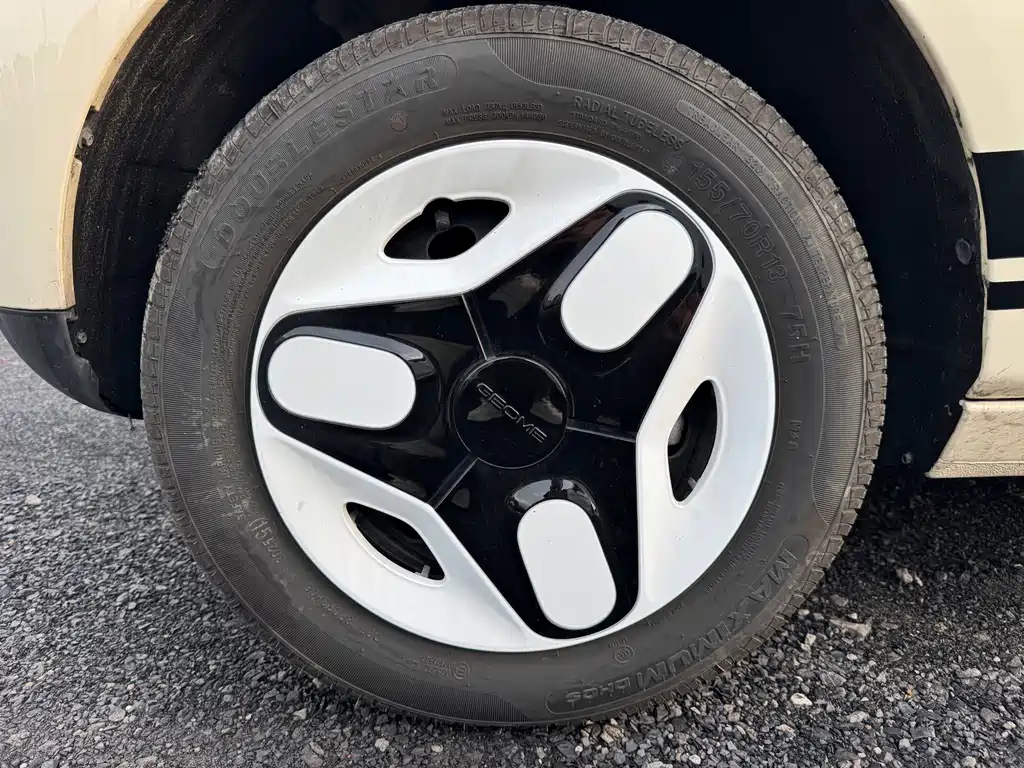 Geely Galaxy Panda 2025 — фото 15