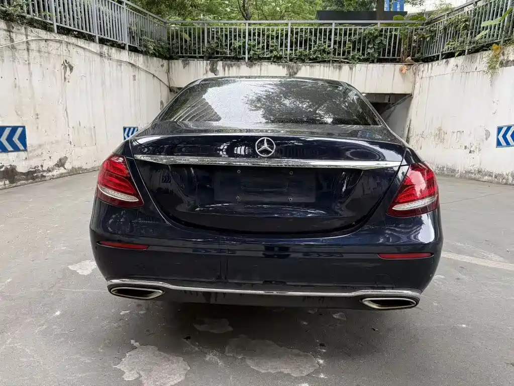 Mercedes-Benz E-Class 2020 — фото 18