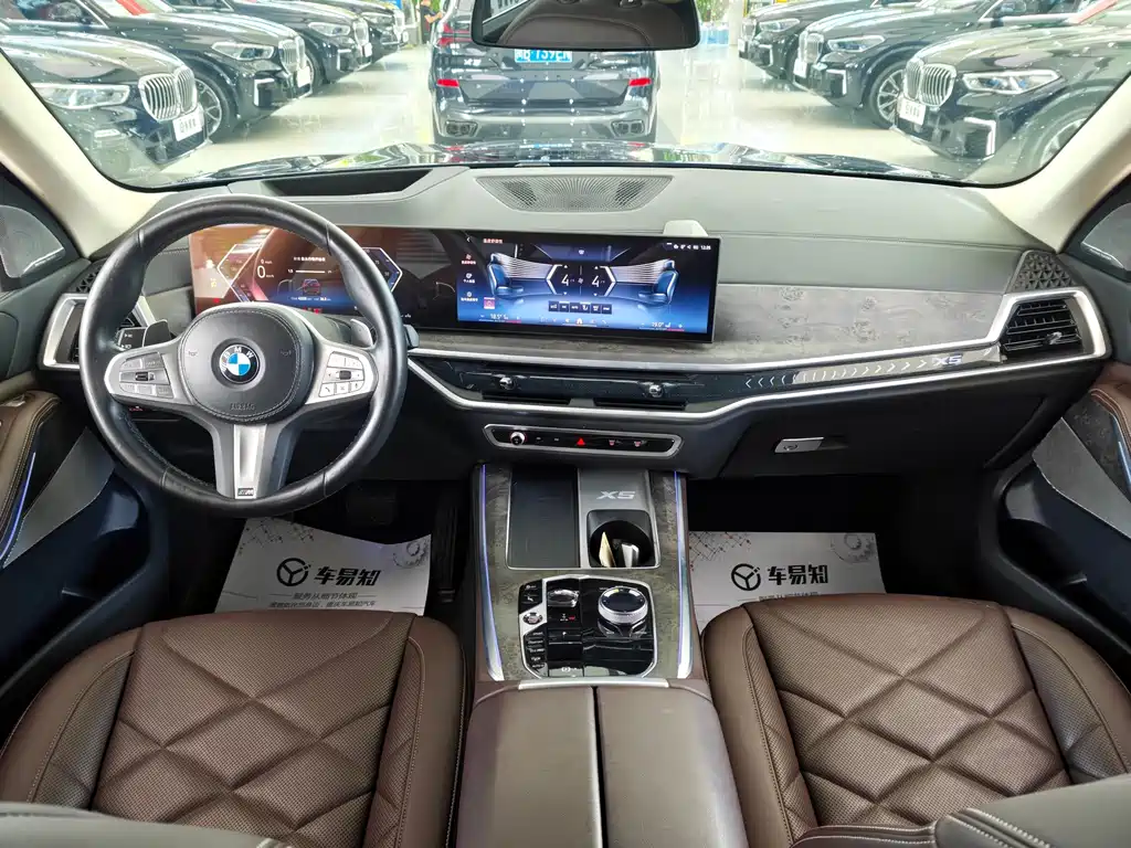 BMW X5 2024 — фото 10