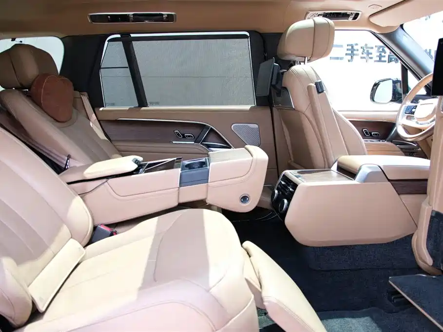 Land Rover Range Rover 2024 — фото 15