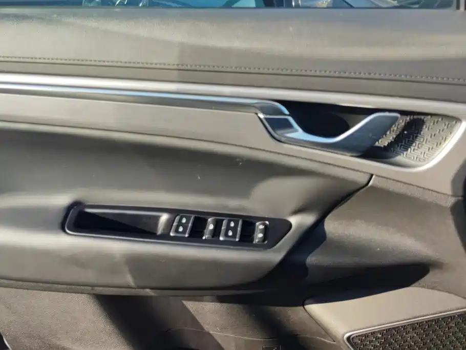 Geely Emgrand GS 2019