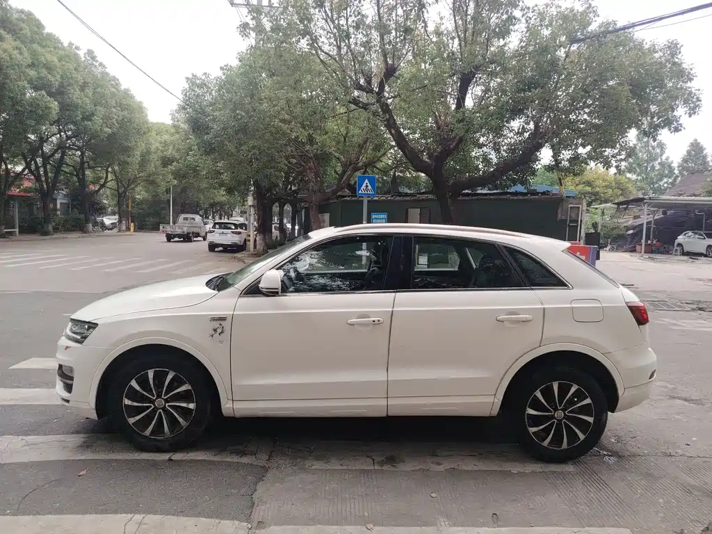 Zotye SR7 2016 — фото 8
