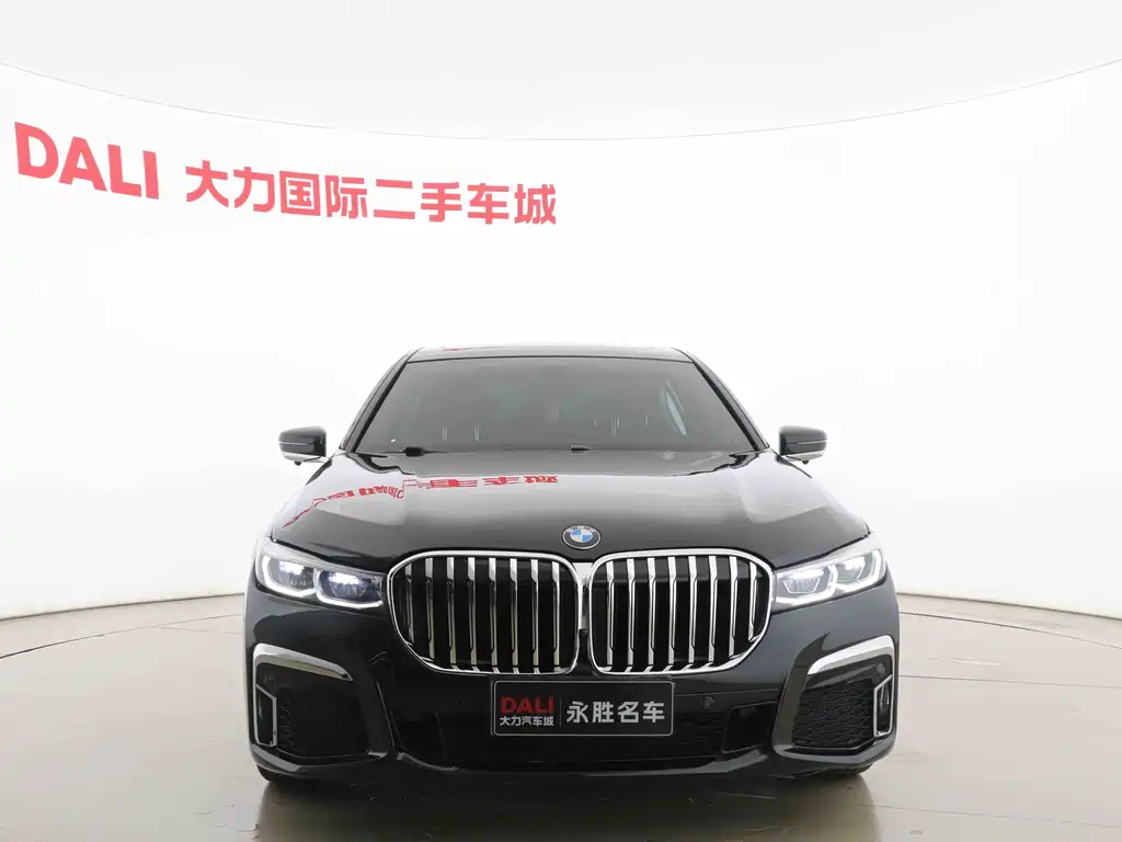BMW 7 Series 2018 — фото 2