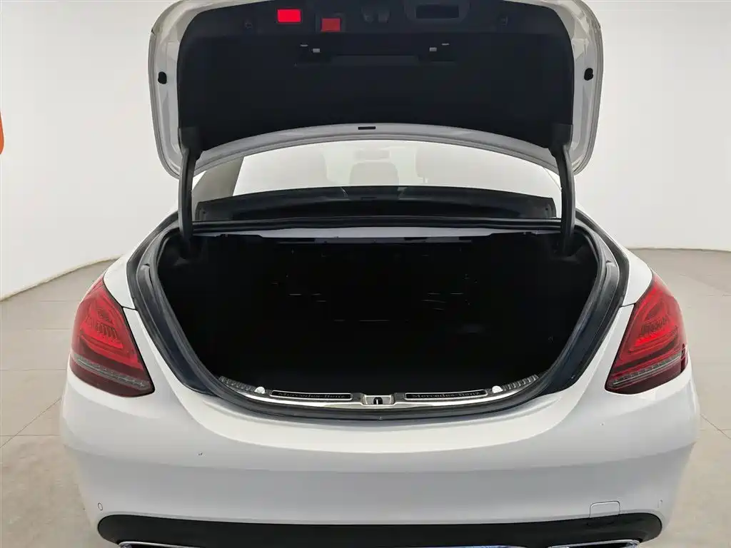Mercedes-Benz C-Class 2021 — фото 16