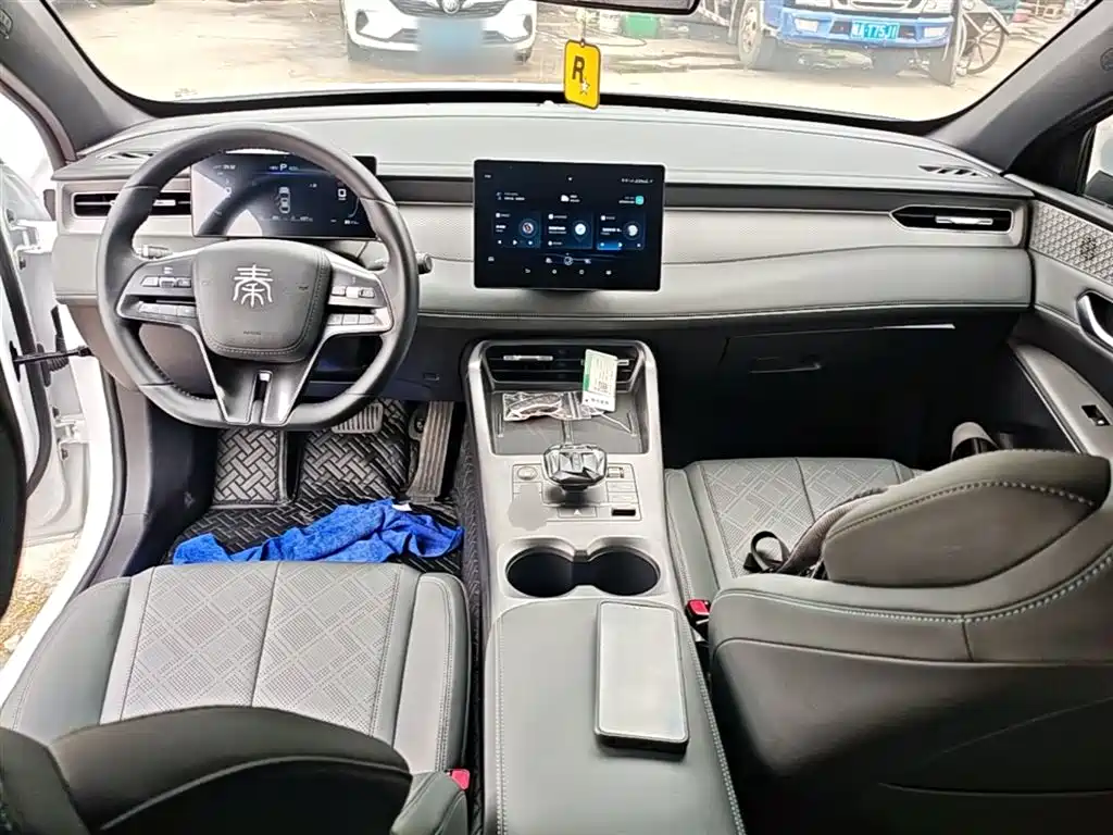 BYD Qin PLUS 2025 — фото 10