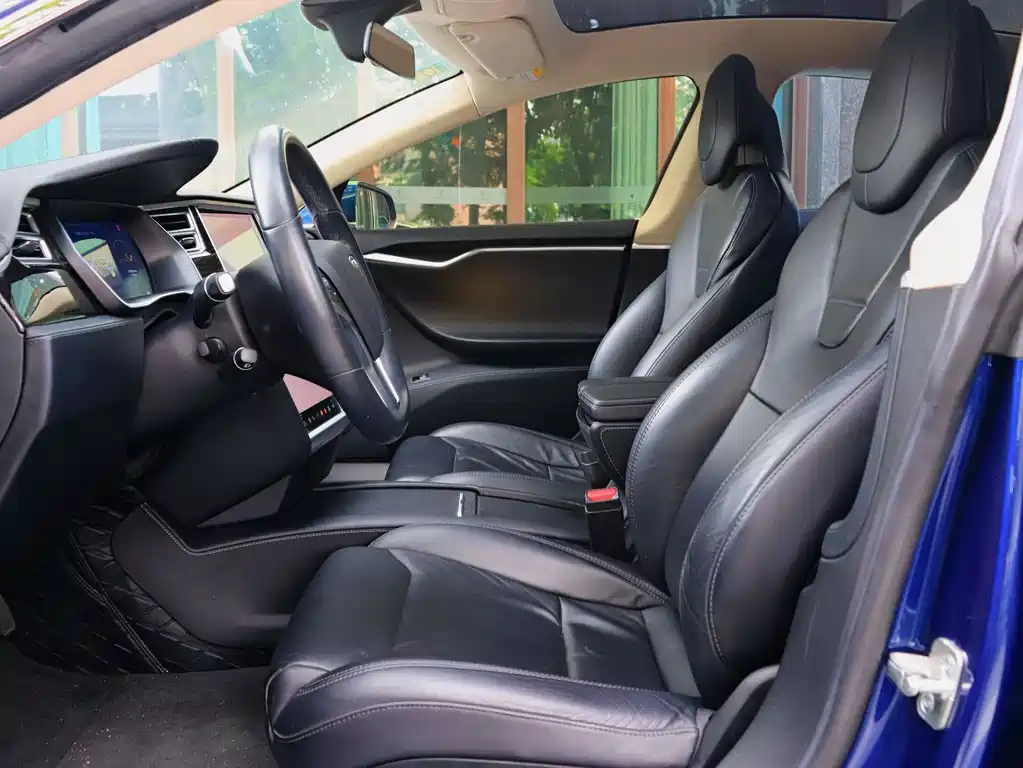 Tesla Model S 2018