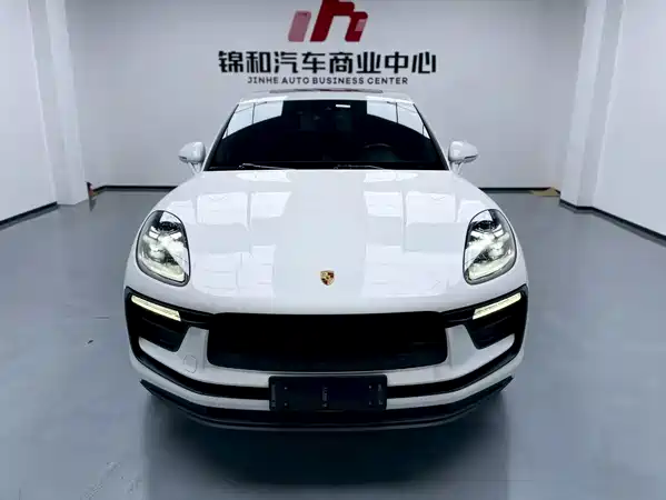 Porsche Macan 2023