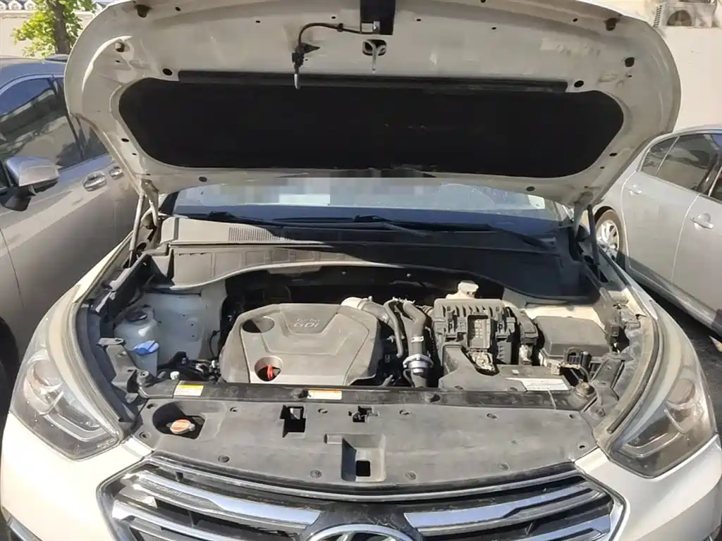Hyundai Santa Fe 2018 — фото 20