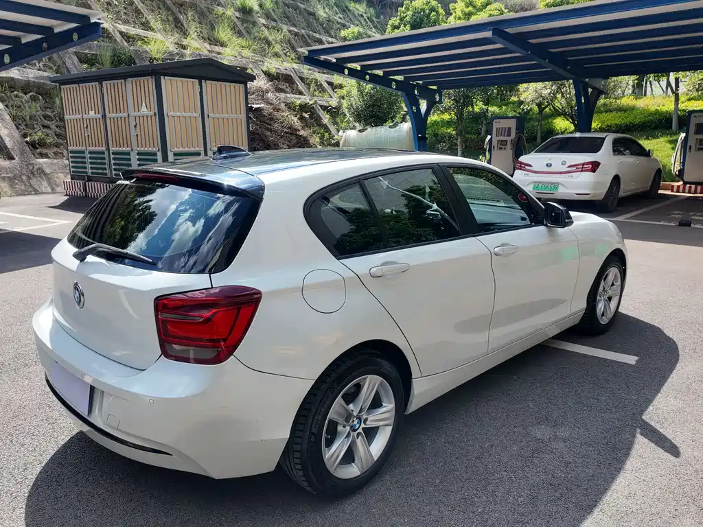 BMW 1 Series 2014 — фото 18