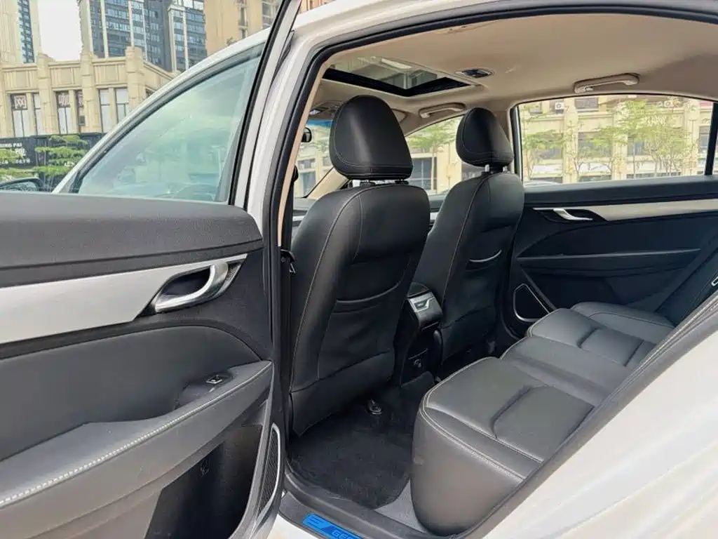 Geely Emgrand 2019