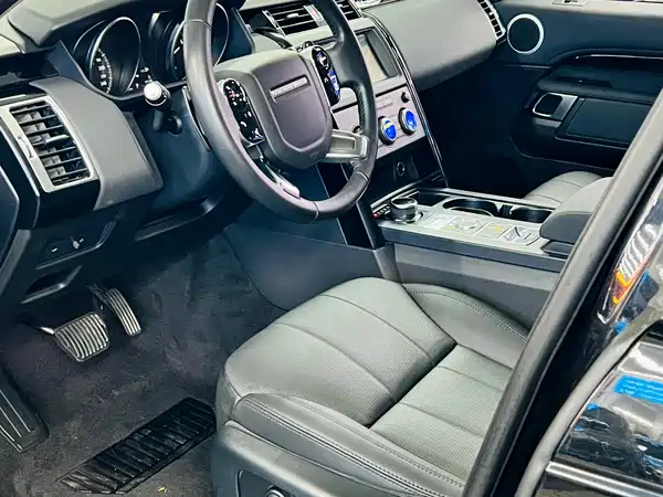 Land Rover Discovery 2019
