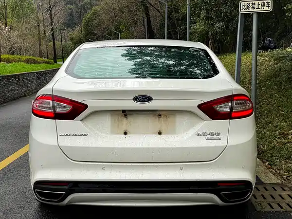 Ford Mondeo 2013