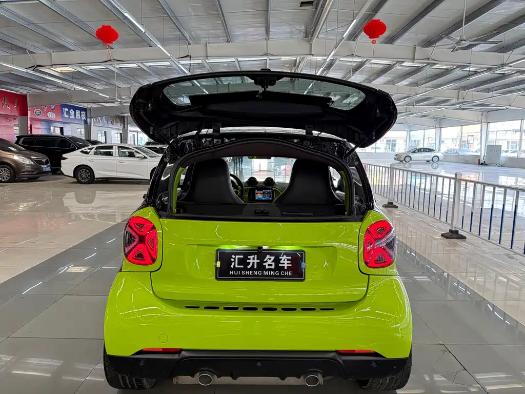 smart Fortwo 2018 — фото 10