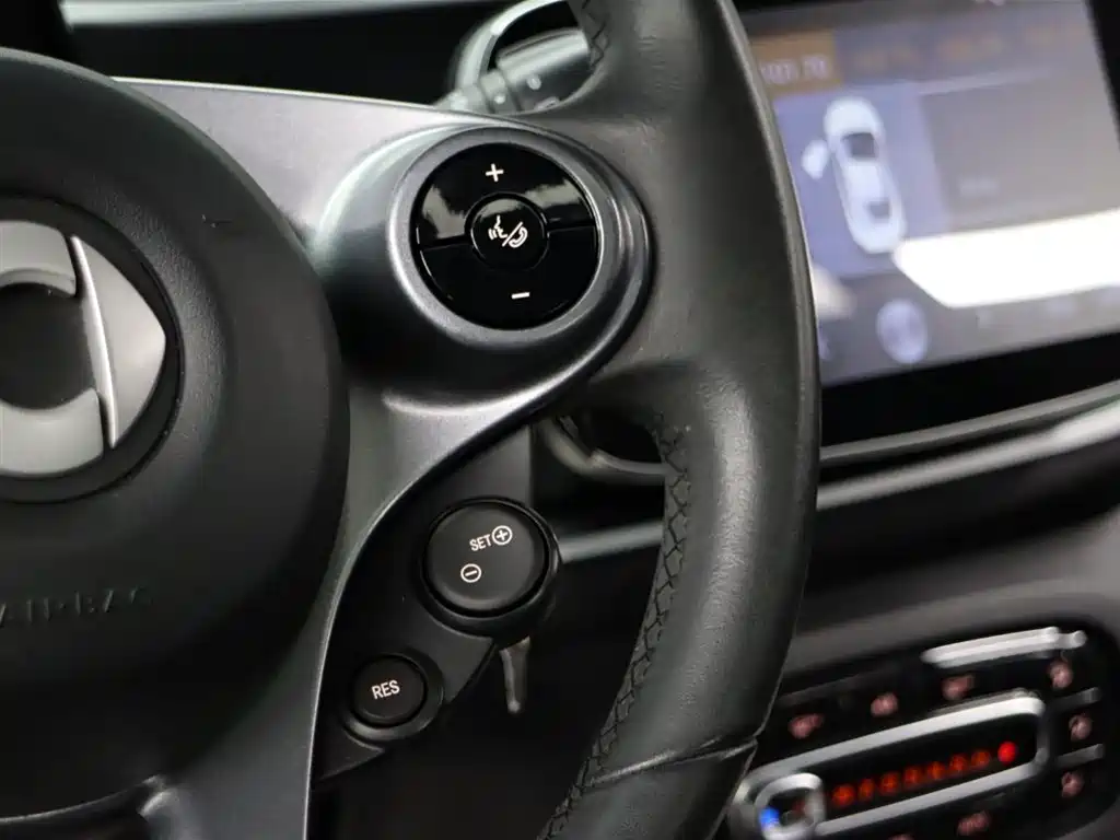 smart Fortwo 2018 — фото 15