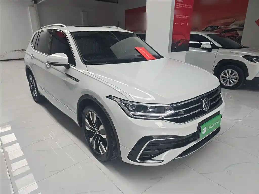 Volkswagen Tiguan L 2023 — фото 22