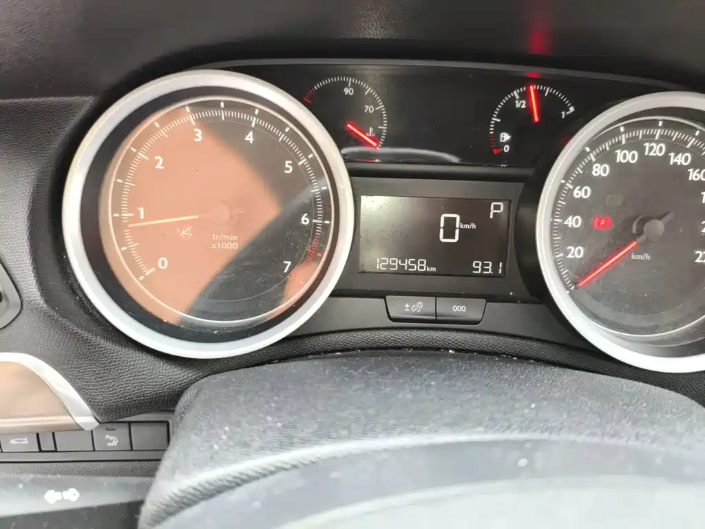 Peugeot 408 2016