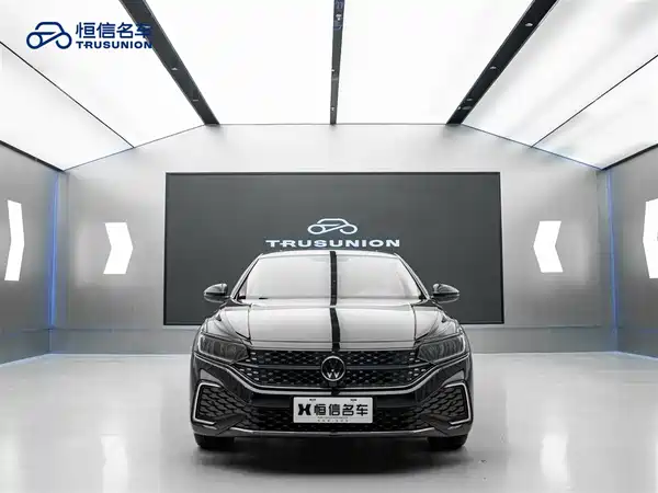 Volkswagen Passat 2023