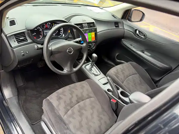Nissan Tiida 2014