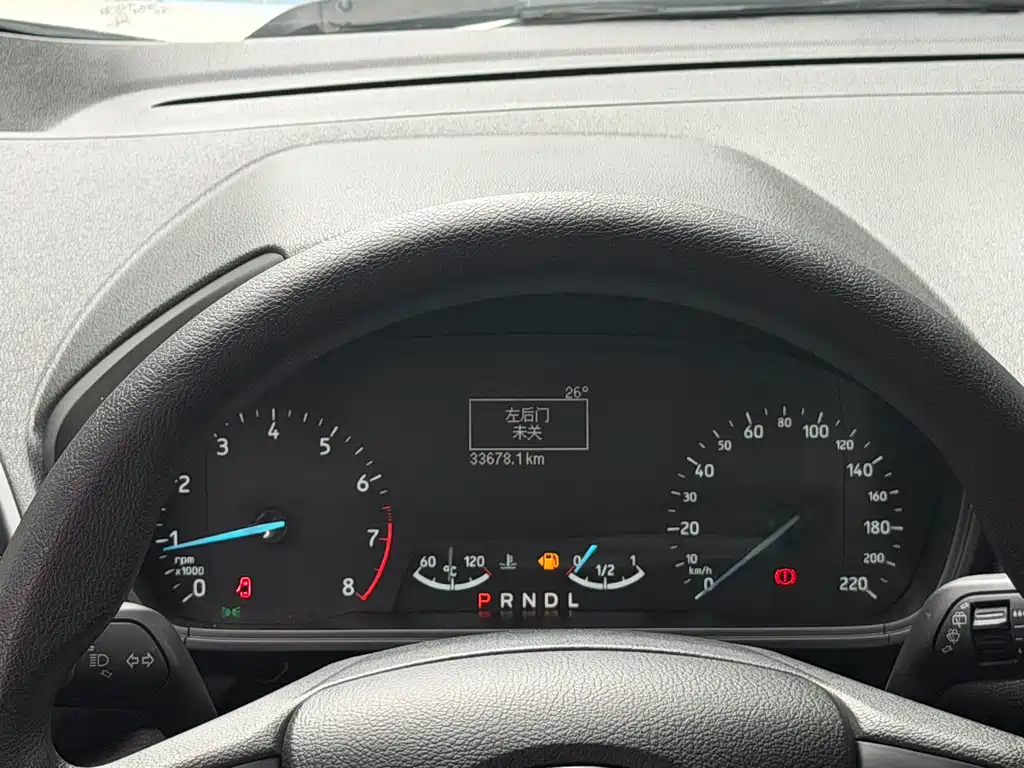 Ford Ecosport 2017 — фото 16